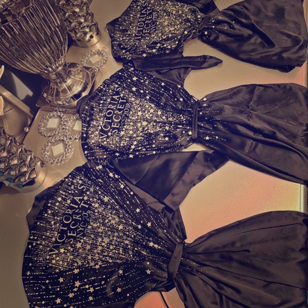 Victoria secret the runway edition 2018 robes